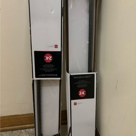 2 pack Delta 73224 Woodhurst 24" Towel Bar - Matte Brown - Picture 3 of 5